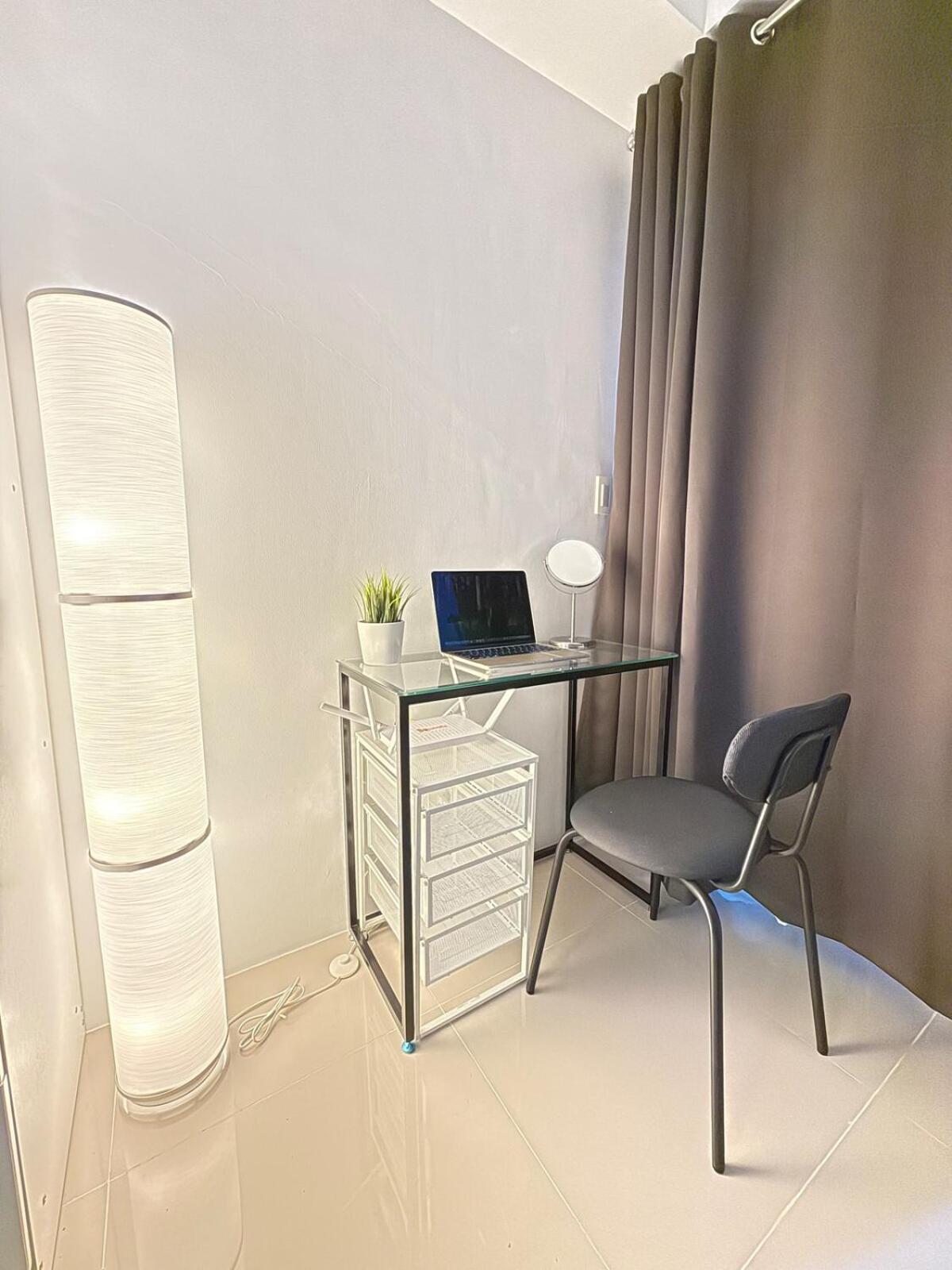 Jazz Mall Tower 4 Rm 323 Spacious 1 Bedroom With Balcony Netflix 100mbps * Manila
