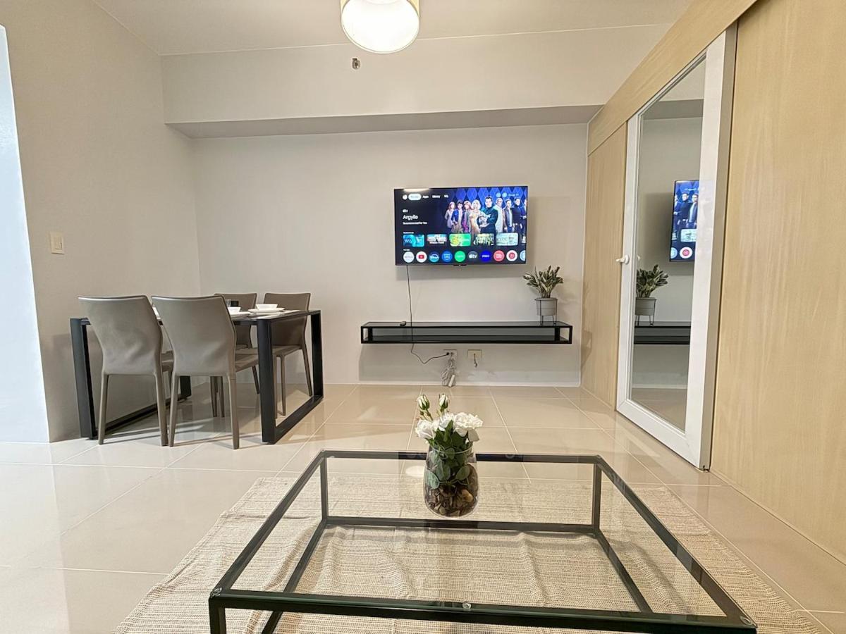 Apartment Jazz Mall Tower 4 Rm 323 Spacious 1 Bedroom With Balcony Netflix 100mbps Manila