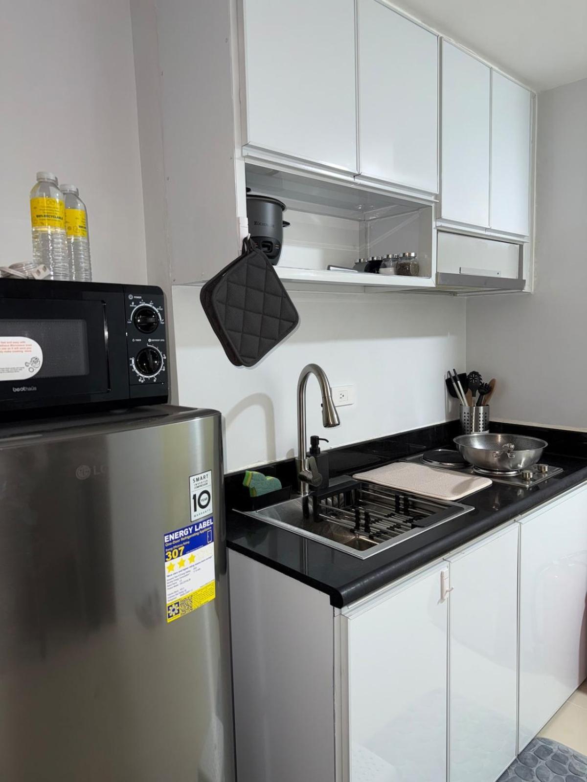 Apartment Jazz Mall Tower 4 Rm 323 Spacious 1 Bedroom With Balcony Netflix 100mbps *